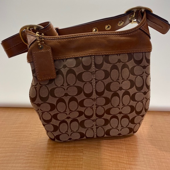 Coach hobo purse brown - Picture 2 of 13